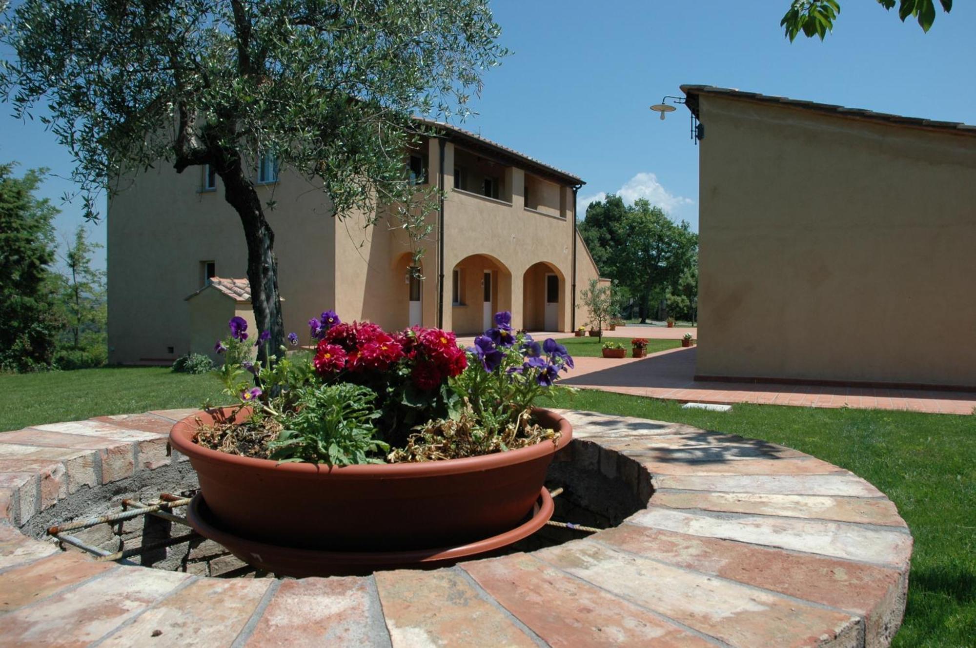 Agriturismo L'Imposto Pomarance Exterior photo
